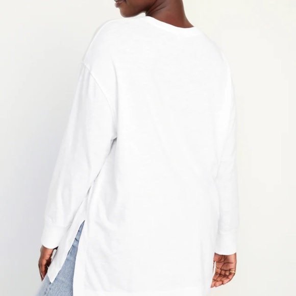 NWT OLD NAVY Luxe Long-Sleeve Tunic T-Shirt Color: White Lilies - Picture 7 of 10
